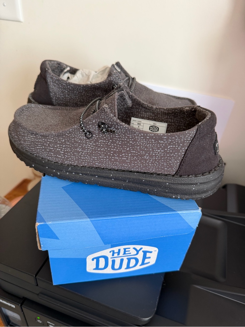 Hey Dudes Sz.6